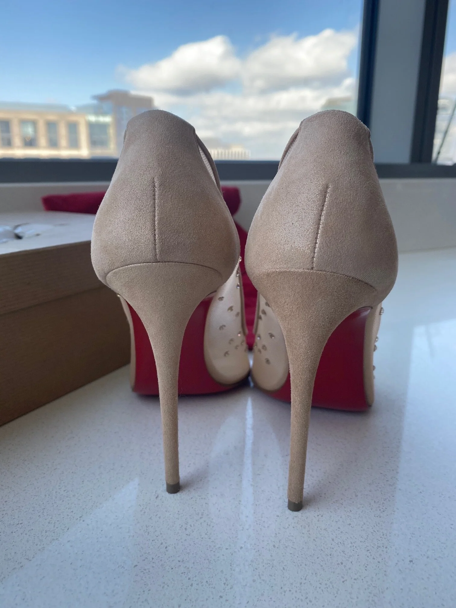 Louboutin follies 2025 strass flats